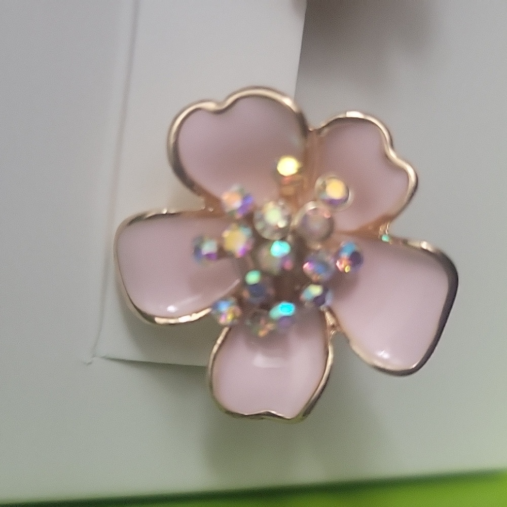 NIB Betsey Johnson Pierced Earrings Pink Flower Crystals Leverback Closure 1" - Picture 5 of 8
